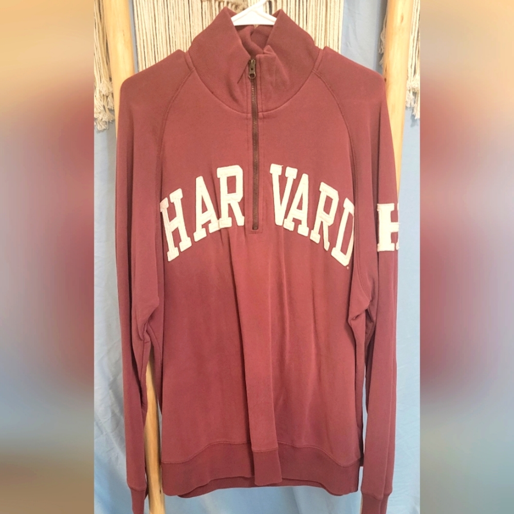Harvard Pullover